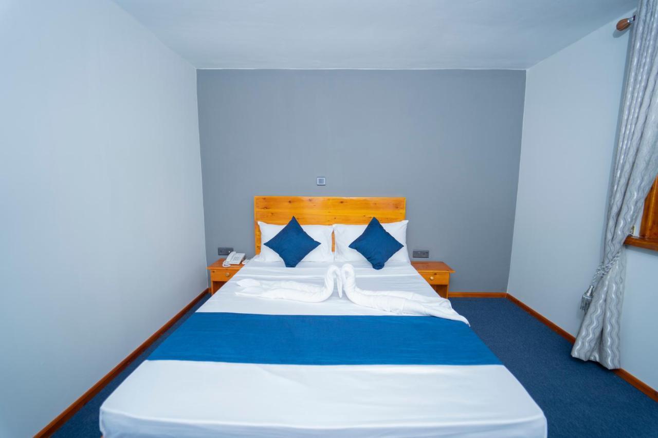 Havana Club Resort Trincomalee Exterior photo
