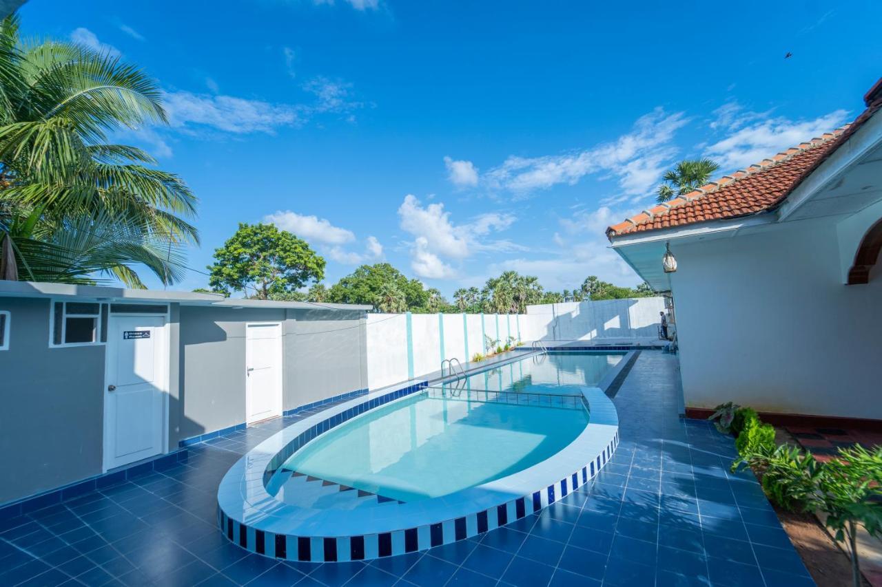 Havana Club Resort Trincomalee Exterior photo