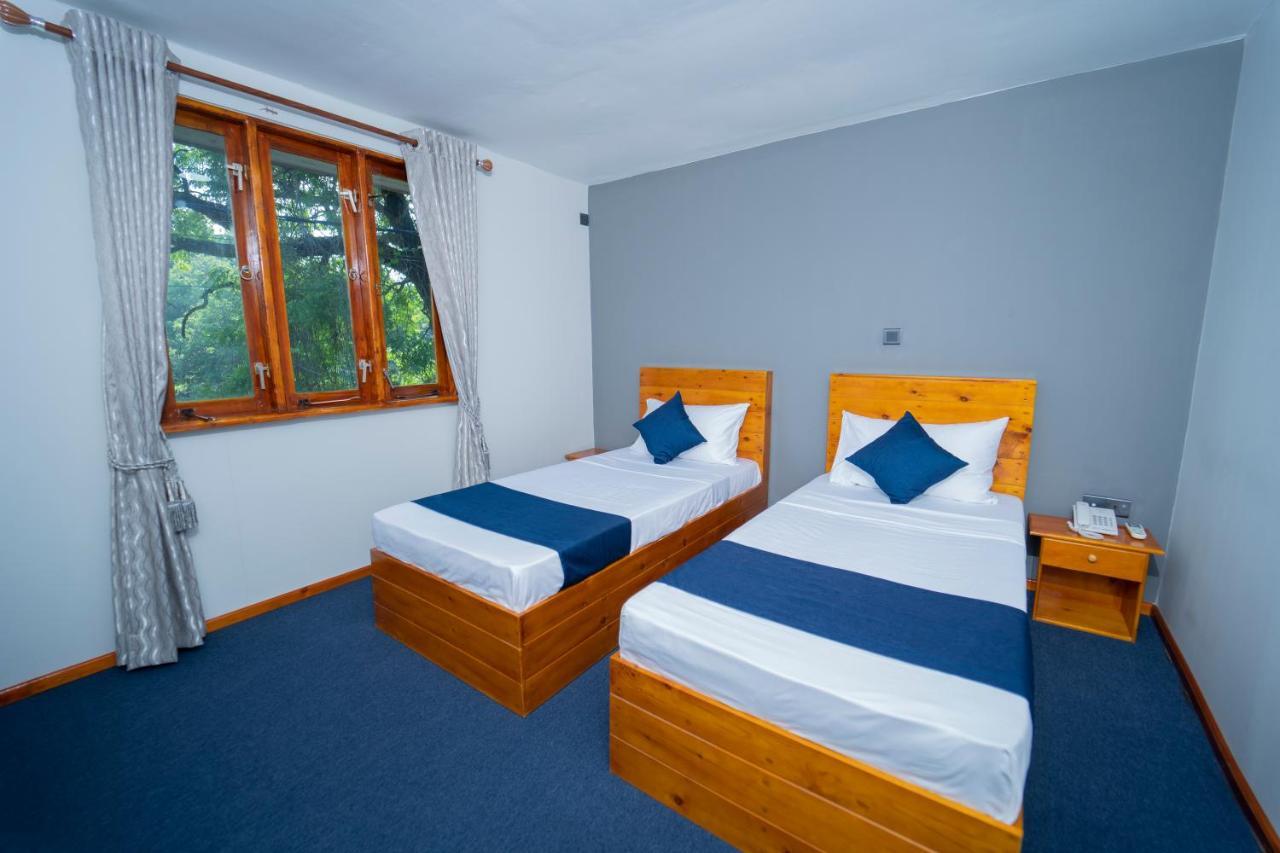 Havana Club Resort Trincomalee Exterior photo